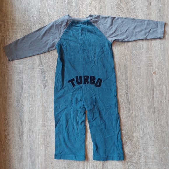 2008 guc/play tractor/car rompers 2T - Picture 5 of 16